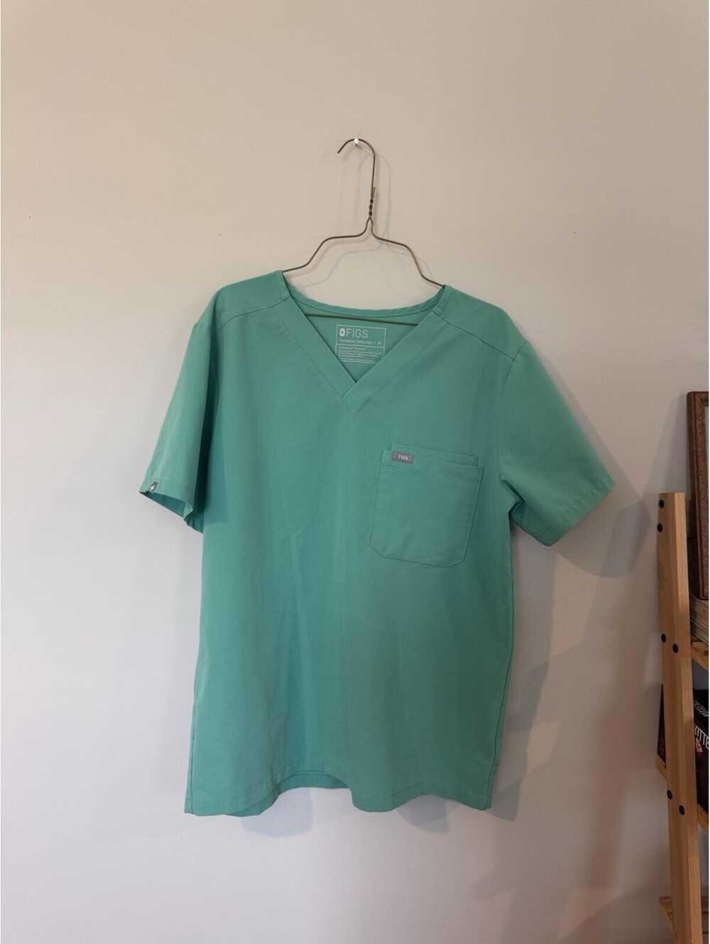 FIGS Technical Collection Women's Teal V-Neck Scrub Top Size M